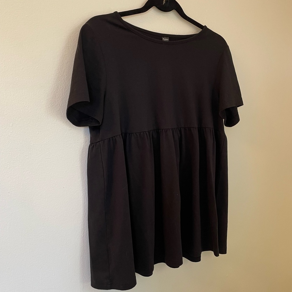 Emery Rose Black Top - Picture 2 of 8
